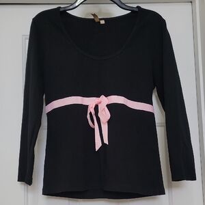 Susan Lawrence Black and Pink Tie Front Blouse